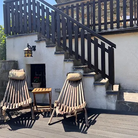 Historic Wine-stone House