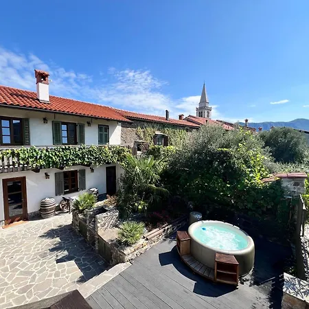 Historic Wine-stone House Holiday home