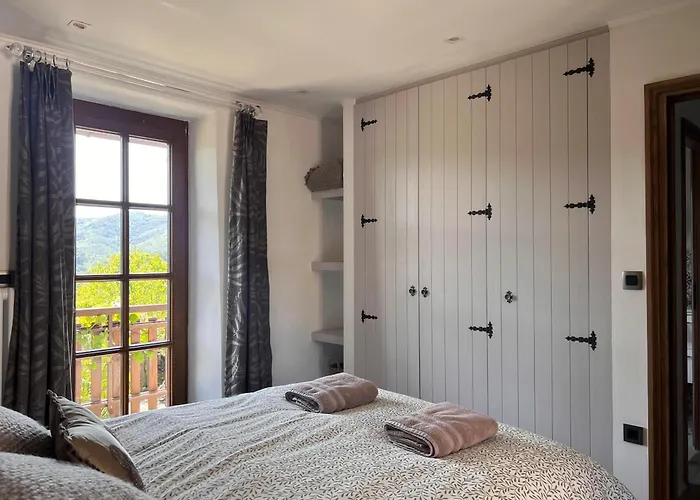 Historic Wine-stone House