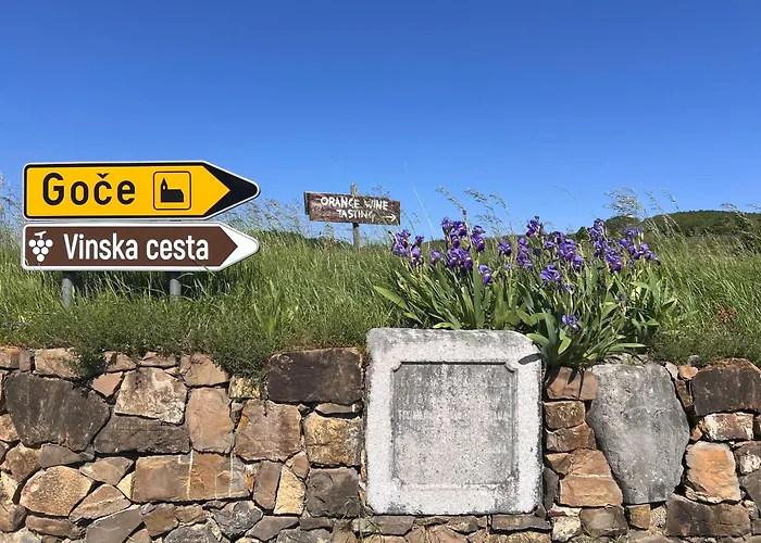 別荘 Historic Wine-stone House *